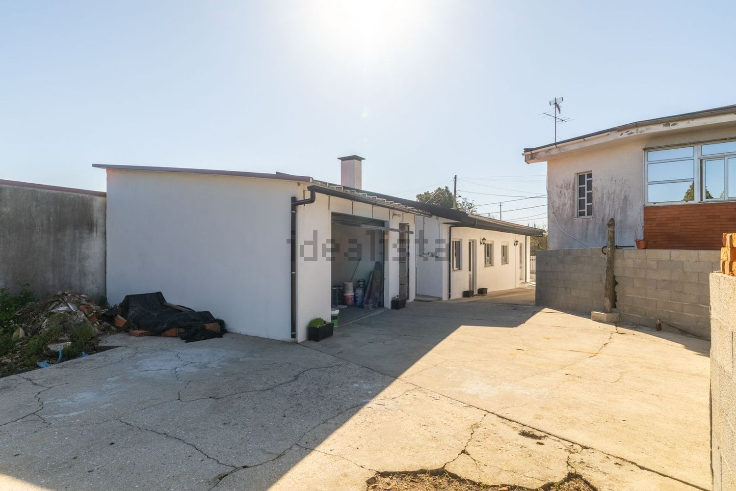 小楼房或独栋别墅出售在Rua do Carvalhal, 759 - 外立面
