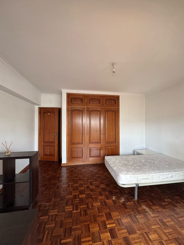 出租房间在Rua Câmara Pestana, 8