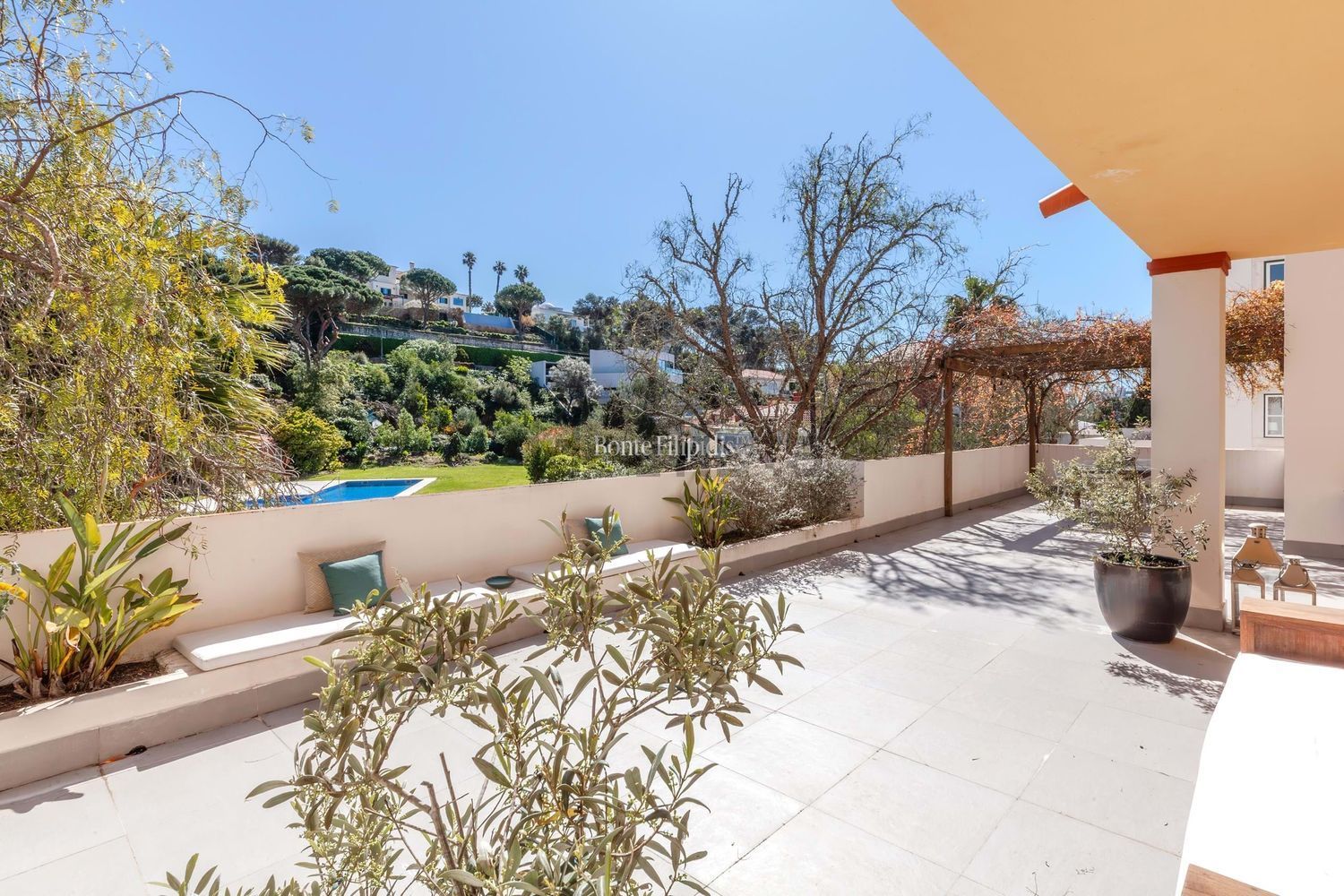 出租公寓 t5在Centro do Estoril - 游泳池