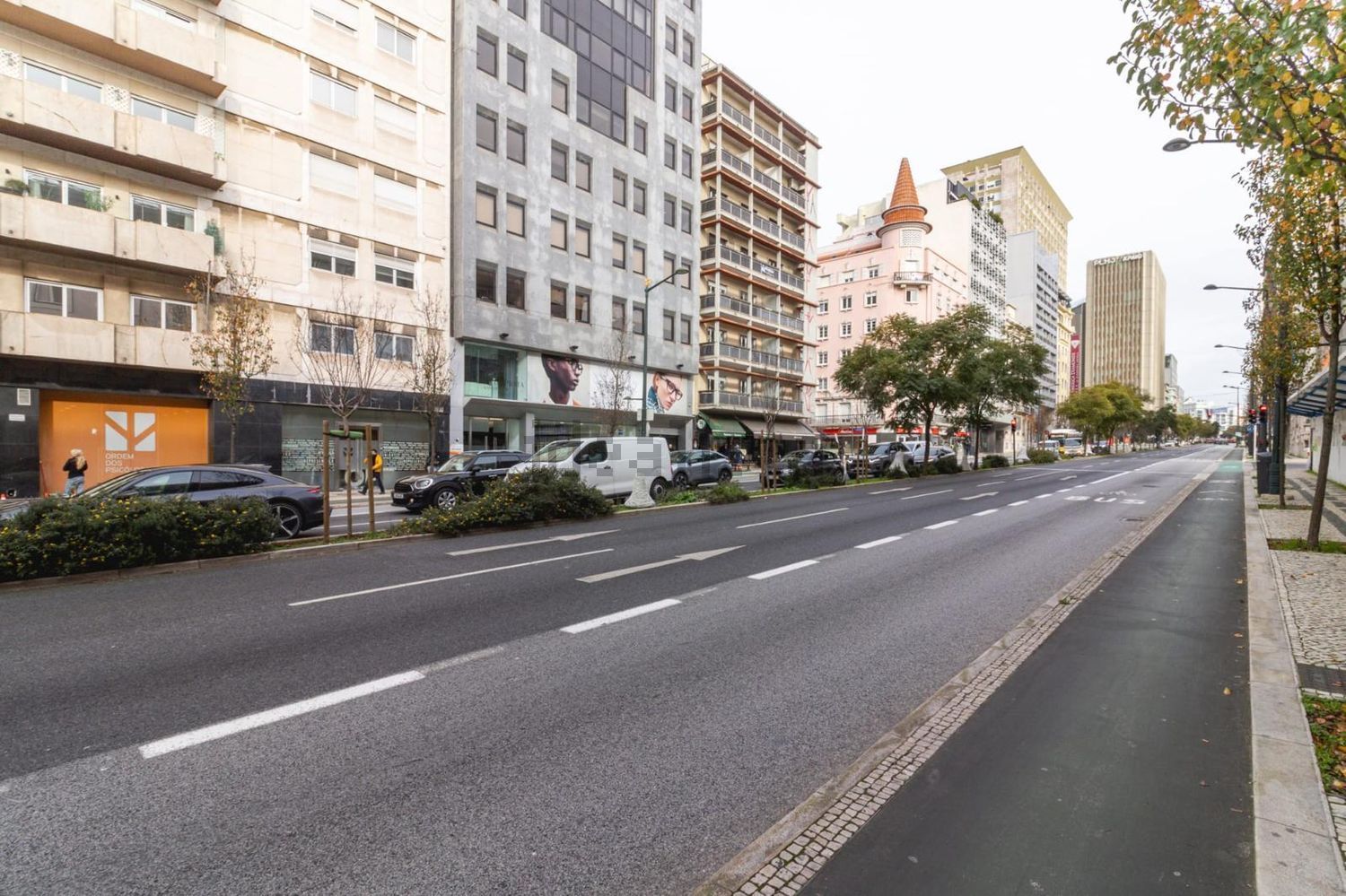 公寓 t4出售在Avenida Fontes Pereira de Melo, 19 - 视线