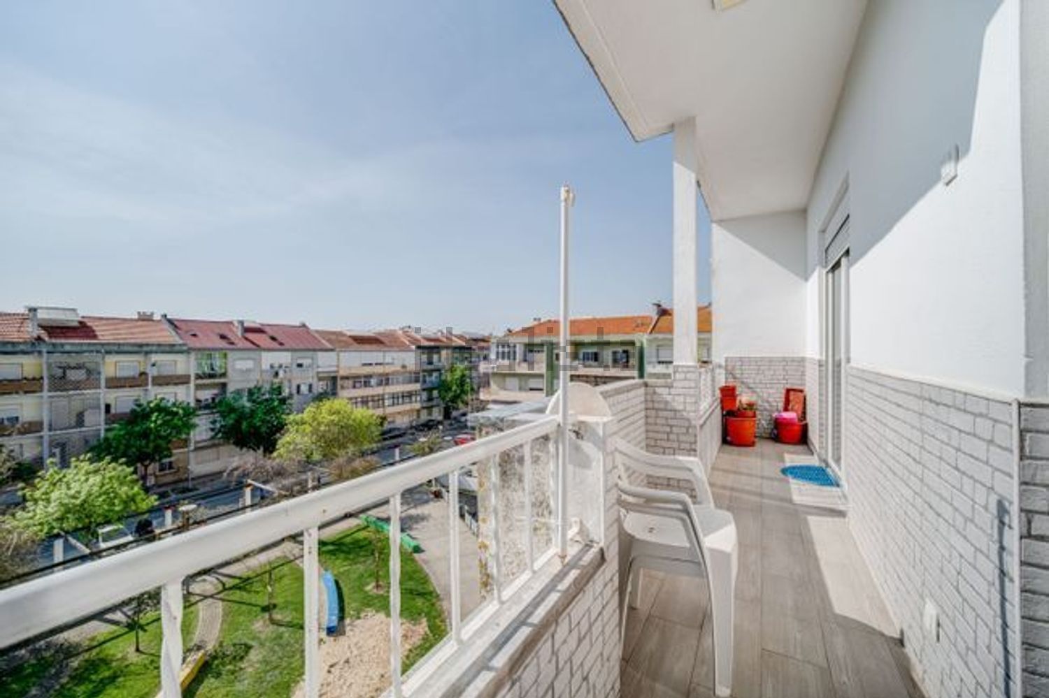 公寓 t3出售在Avenida do Oceano, 17 - 阳台