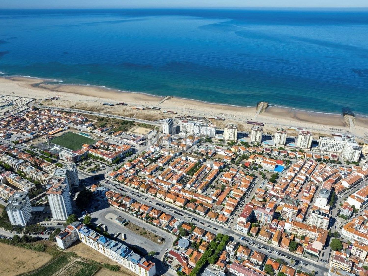 出租公寓 t2在Avenida 1º de Maio, 38 M - 视线