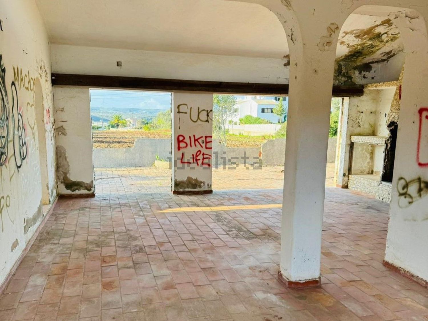 小楼房或独栋别墅出售在Praia da Luz - 照片