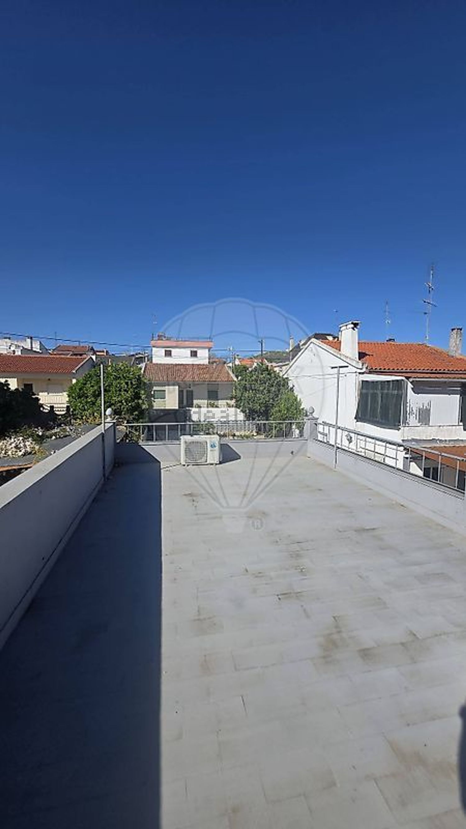 公寓 t3出售在Rua Alcides Vaz Nogueira Leitão - 阳台