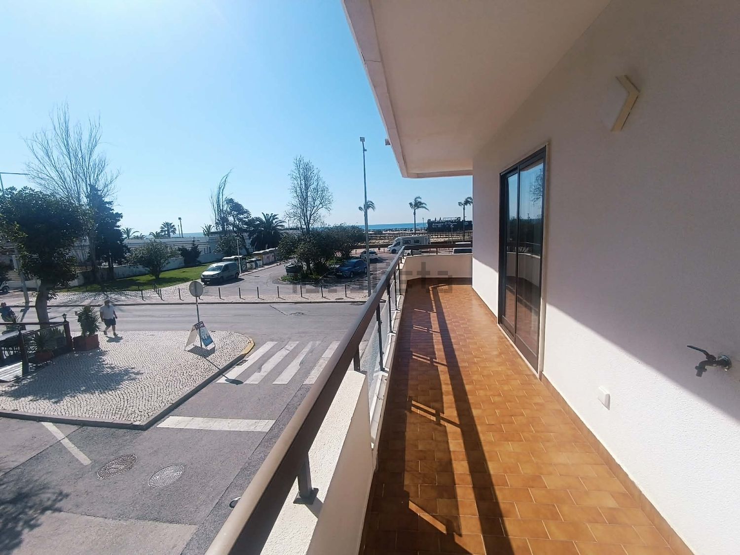 出租公寓 t1在Avenida Infante Dom Enrique - 阳台