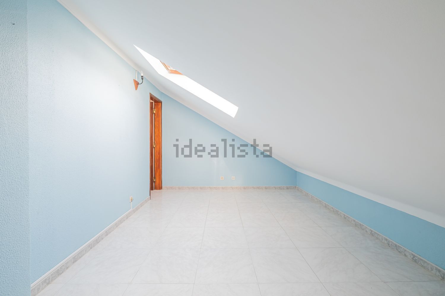 复式公寓出售在Rua Serra da Arrábida, 761 - 阁楼