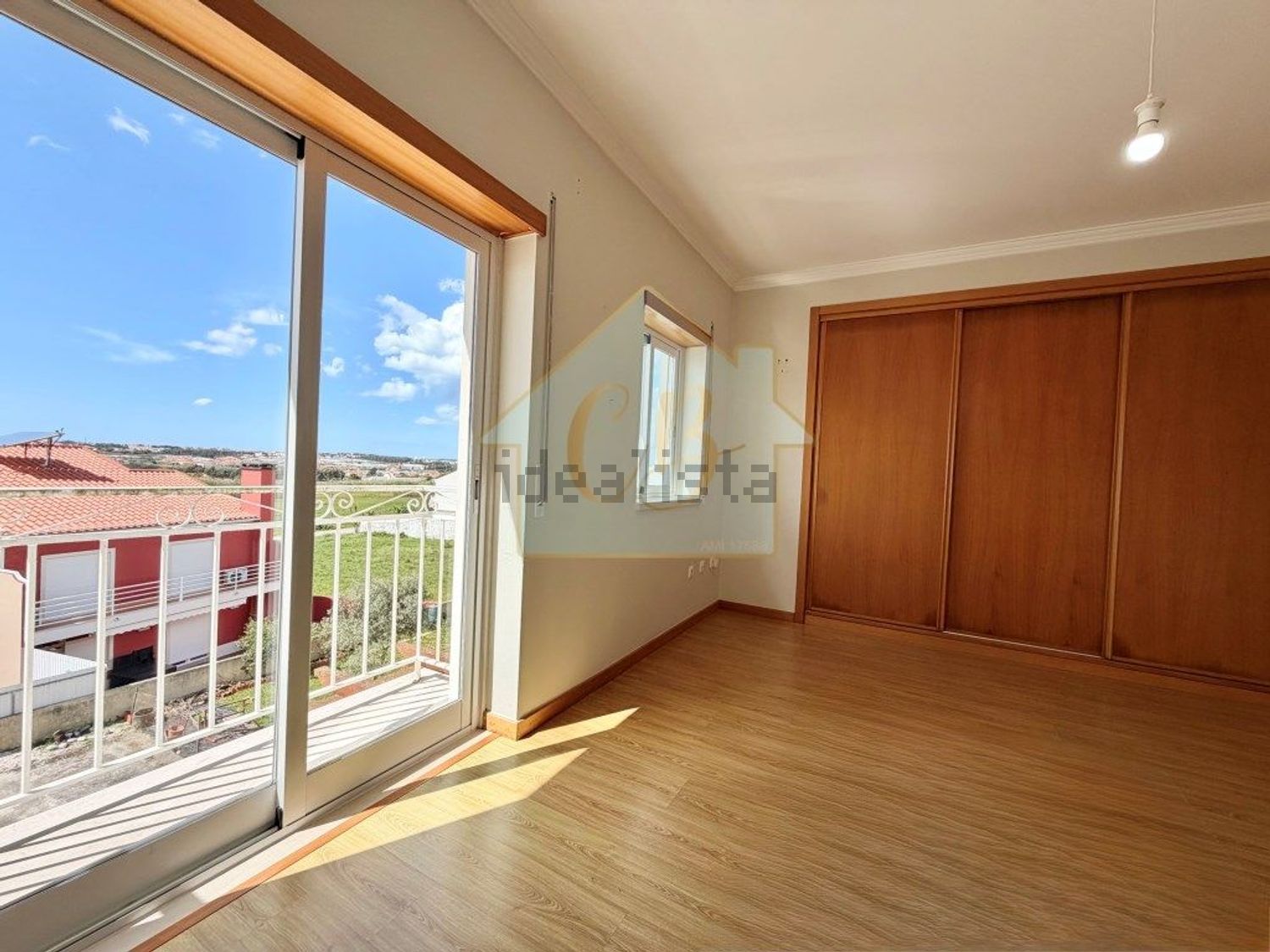 小楼房或独栋别墅出售在Casalinhos de Alfaiata - 照片