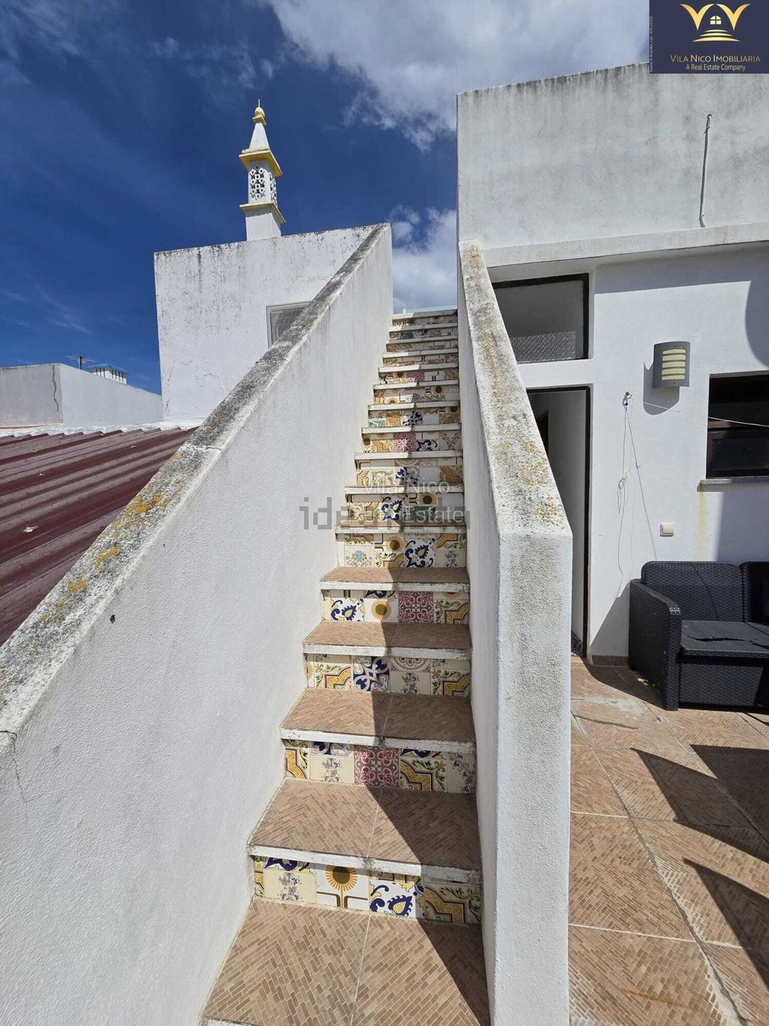 小楼房或独栋别墅出售在Rua 25 de Abril, 22 - 详情