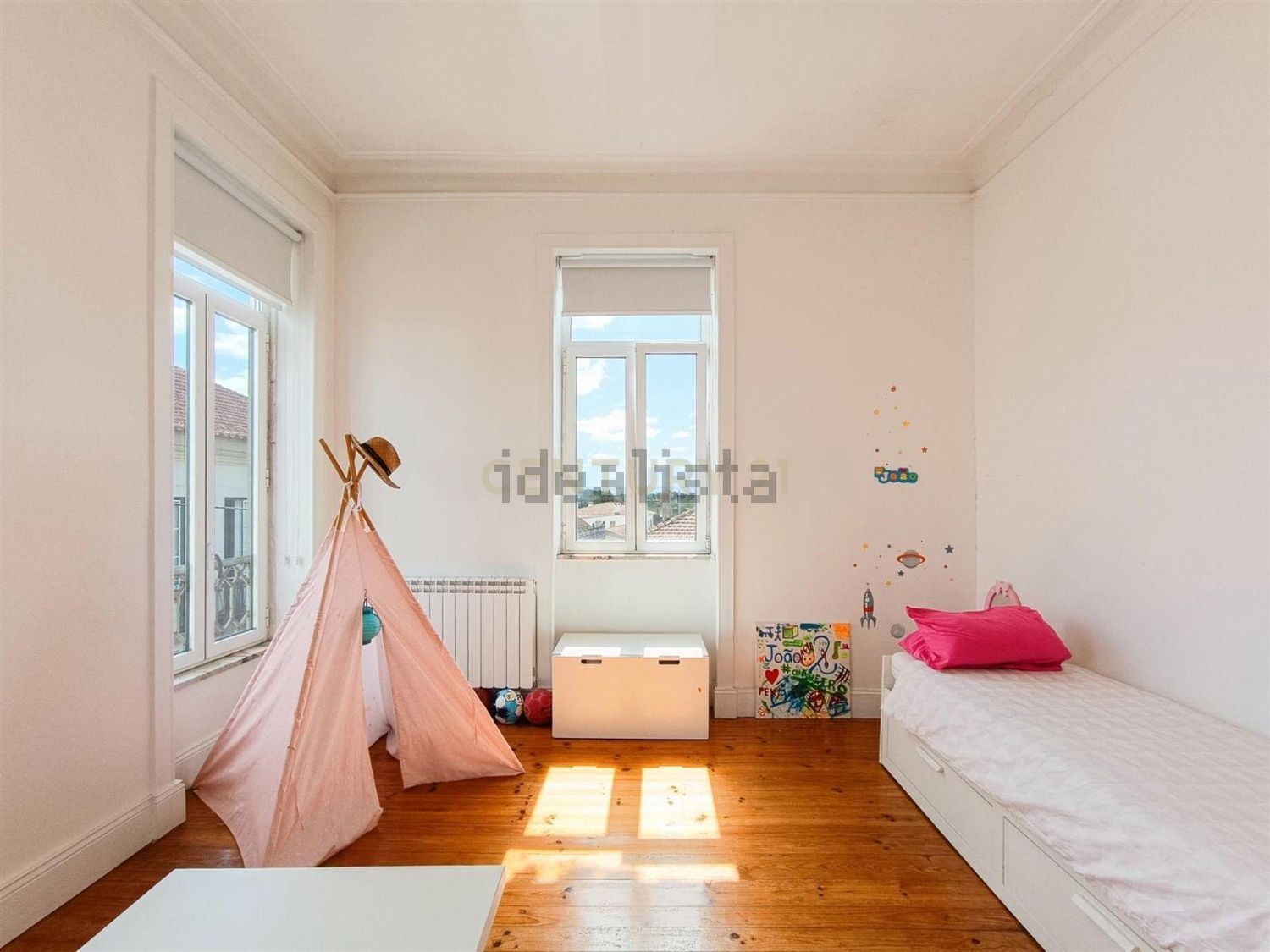 小楼房或独栋别墅出售在Rua de São Sebastião, 30 - 客厅