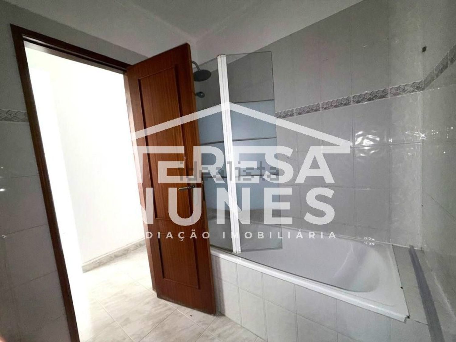 公寓 t2出售在Centro da Quinta do Conde - 卫生间