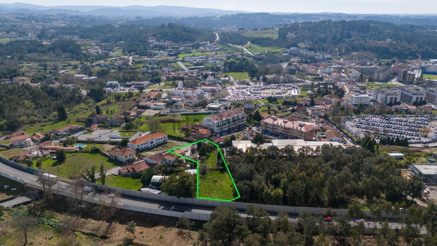 小楼房或别墅出售在Cidade de Santa Maria da Feira - 照片