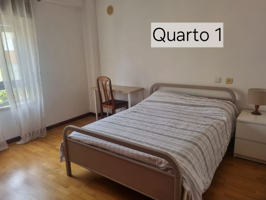 出租房间在Porto Salvo