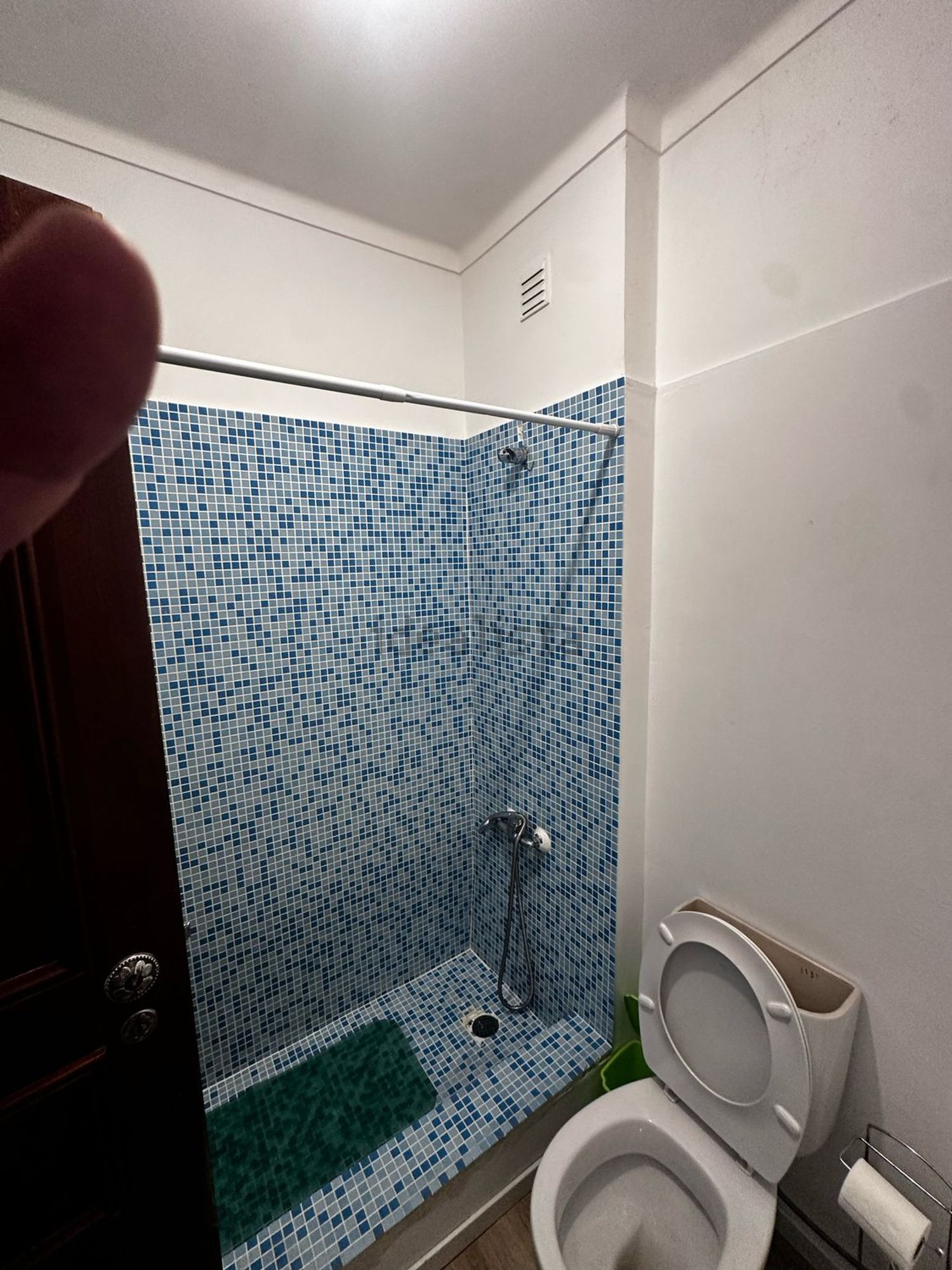 出租公寓 t2在Rua Dom Francisco de Almeida, 6 - 卫生间