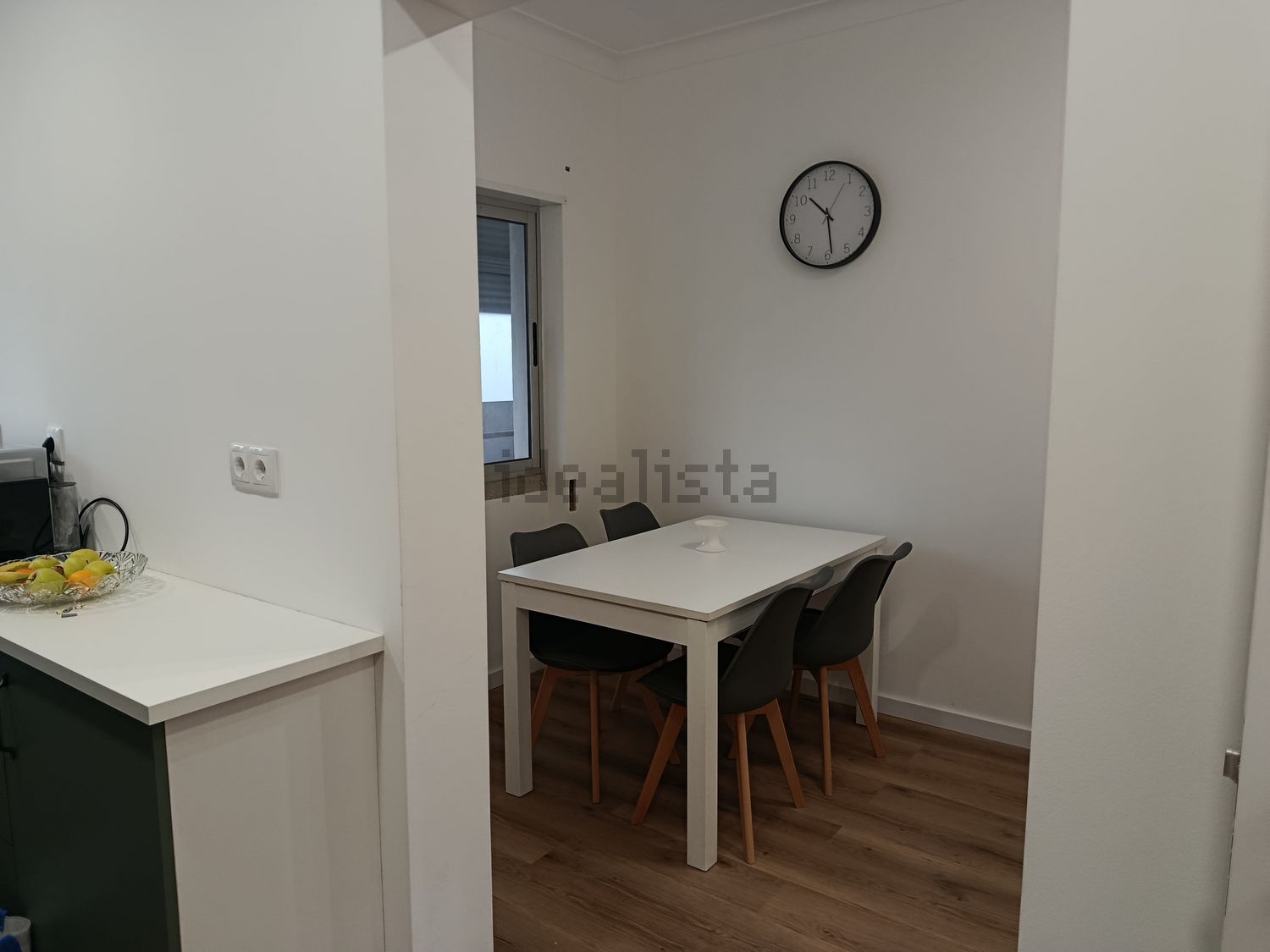 出租房间在Avenida Afonso de Paiva, 9 n - 客厅