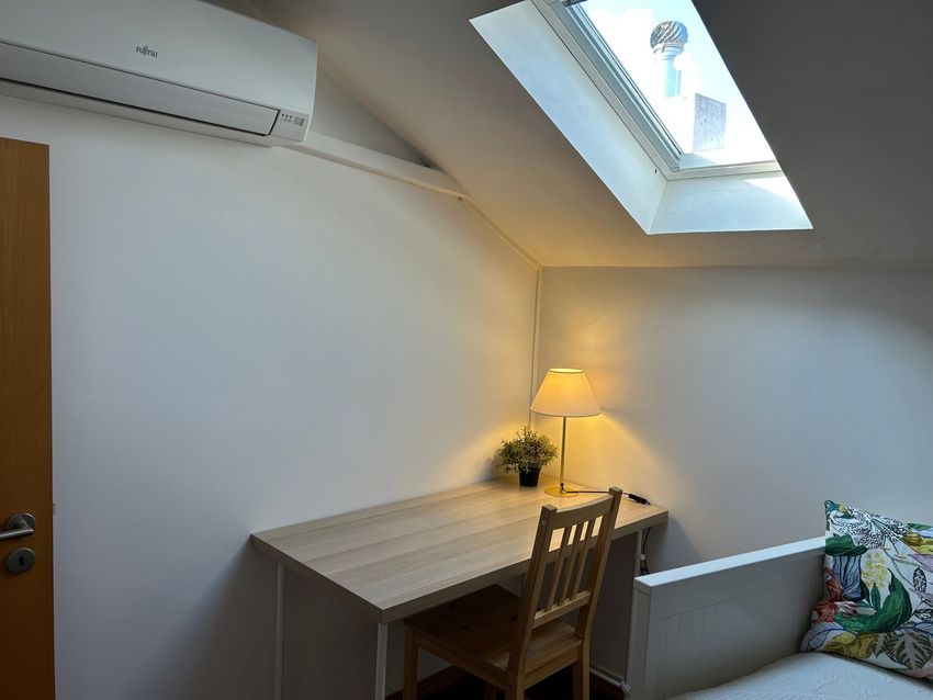 出租房间在Rua Almeida Garrett, 43