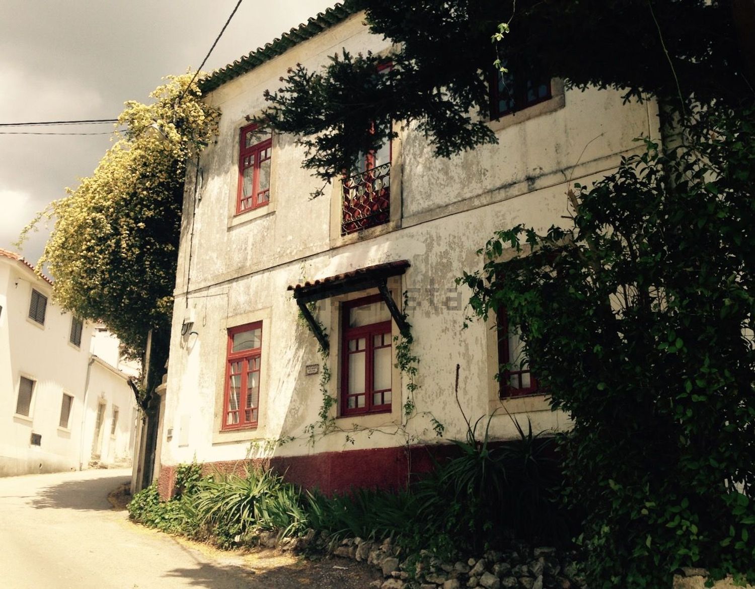 出租小楼房或独栋别墅在Rua Oliveira da Cruz, 15 - 外立面