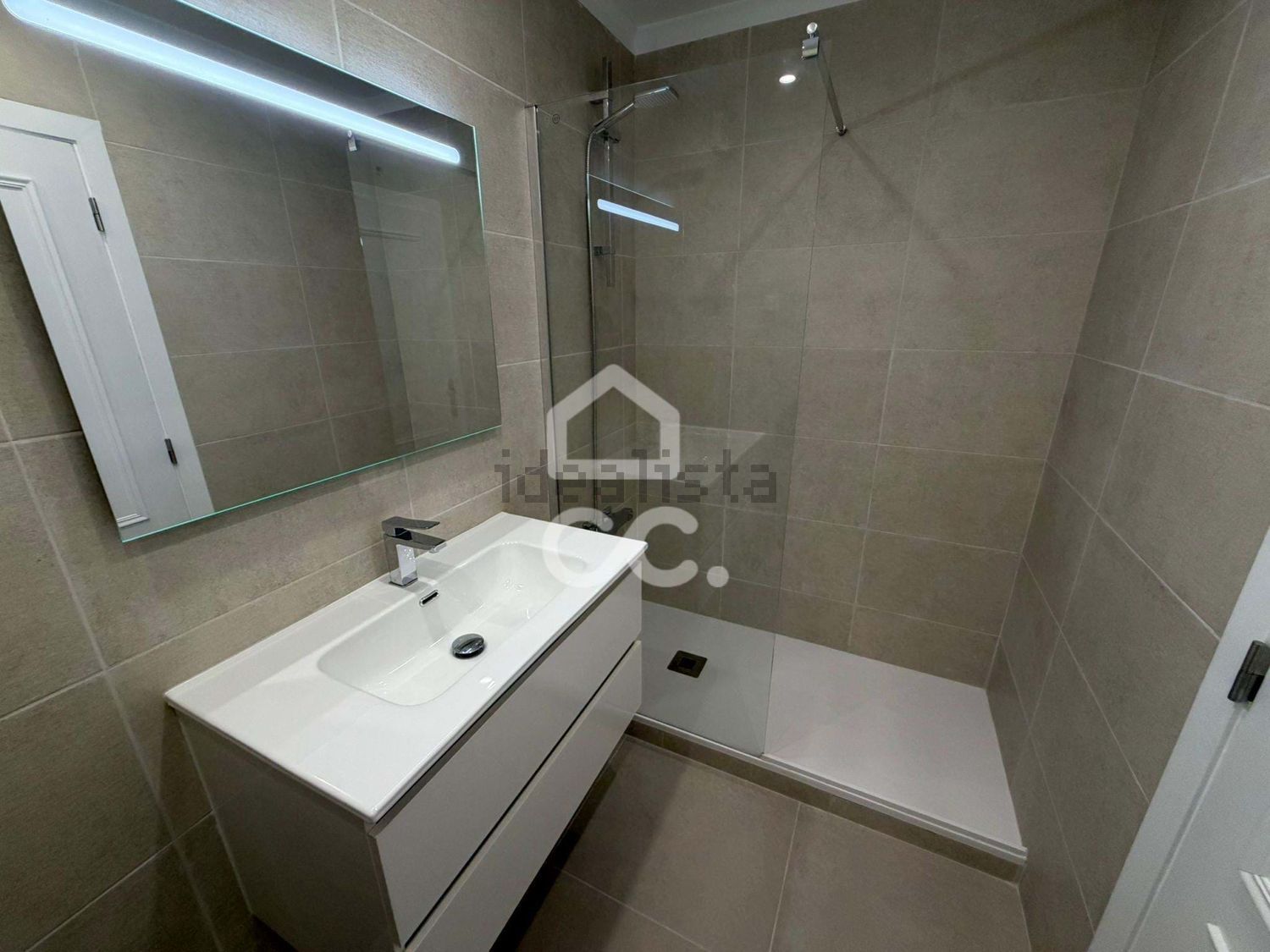 公寓 t3出售在Parque da Paz - Alfeite - 卫生间