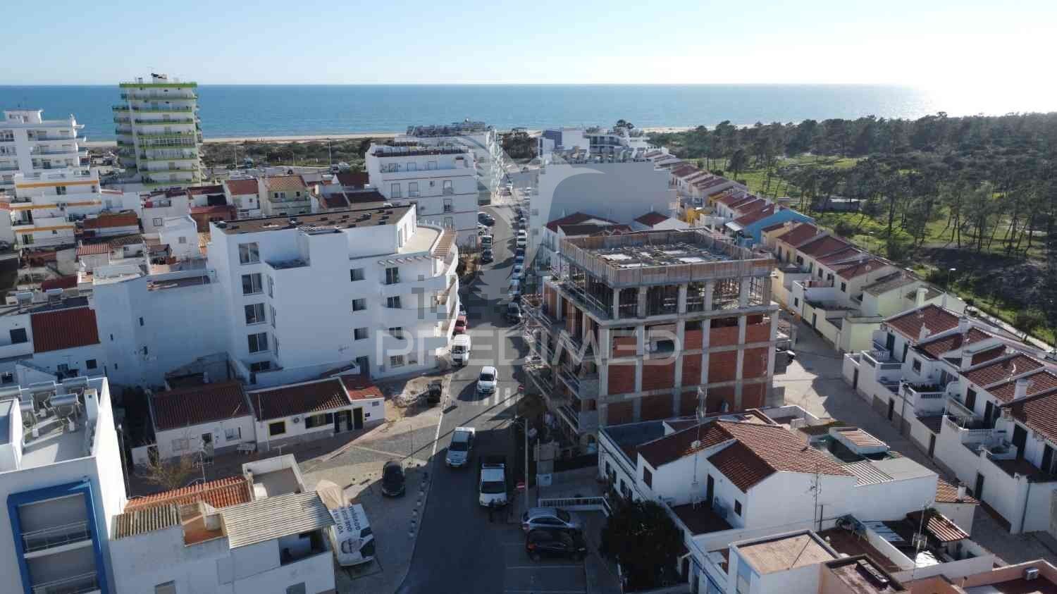复式公寓出售在Monte Gordo - 视线