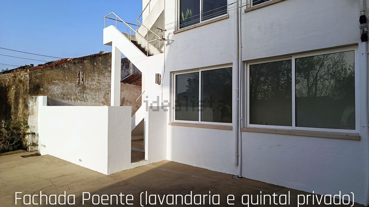 出租公寓 t3在Rua Doutor Artur Figueiroa Rego, 79 - 外立面