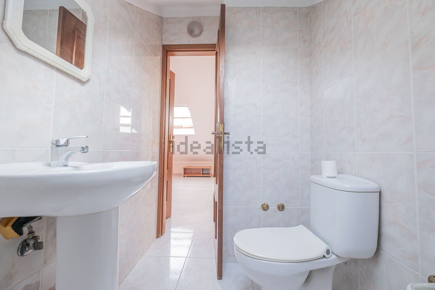 复式公寓出售在Rua Serra da Arrábida, 761 - 卫生间
