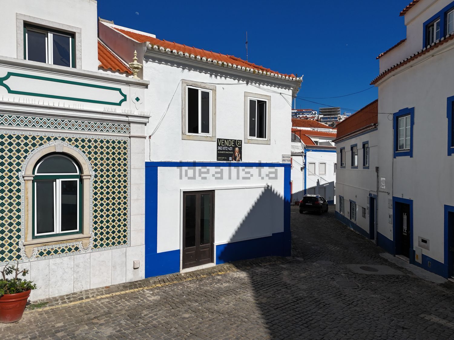双拼别墅出售在Rua Provedor Jorge Fialho, 2 - 外立面