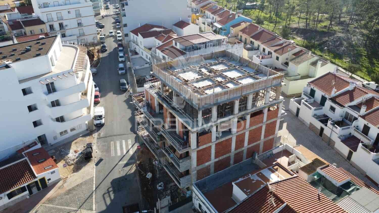 复式公寓出售在Monte Gordo - 外立面