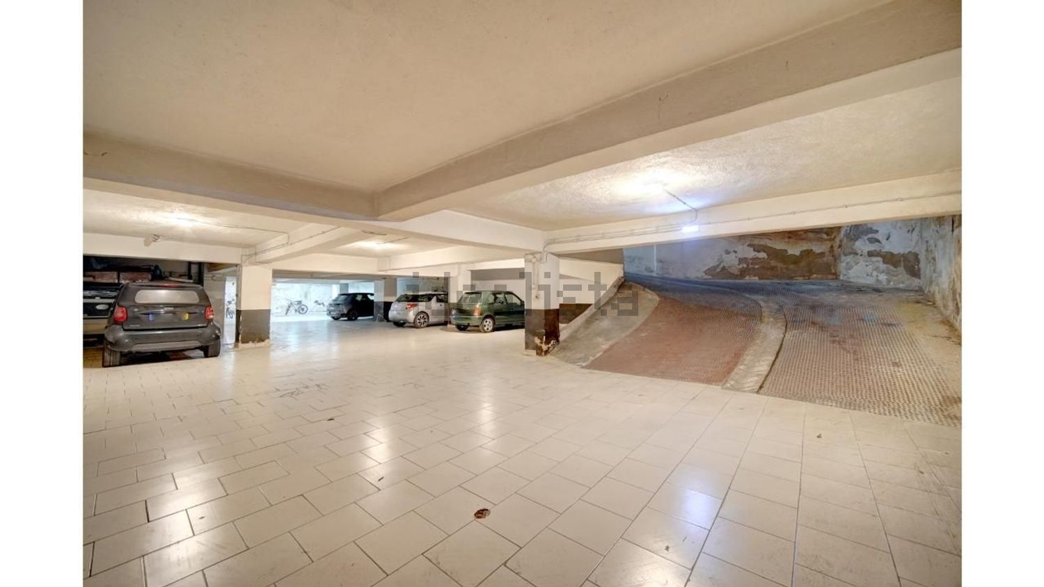 公寓 t1出售在Avenida Almirante Reis, 123 - 停车位