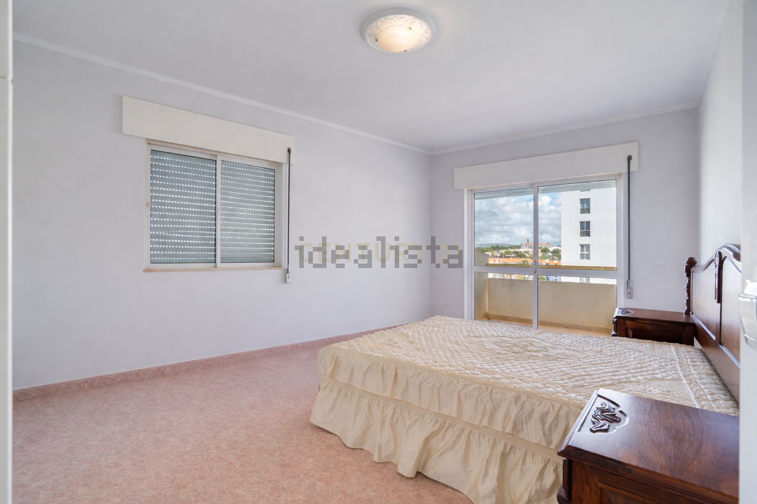 公寓 t3出售在Avenida Doutor Carlos Mota Pinto s/n - 卧室