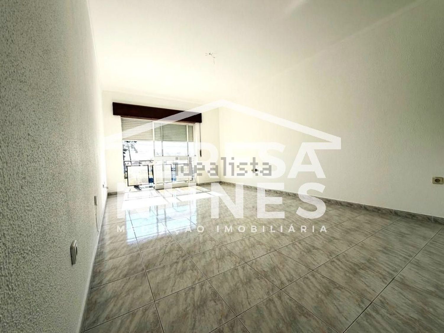 公寓 t2出售在Centro da Quinta do Conde - 客厅