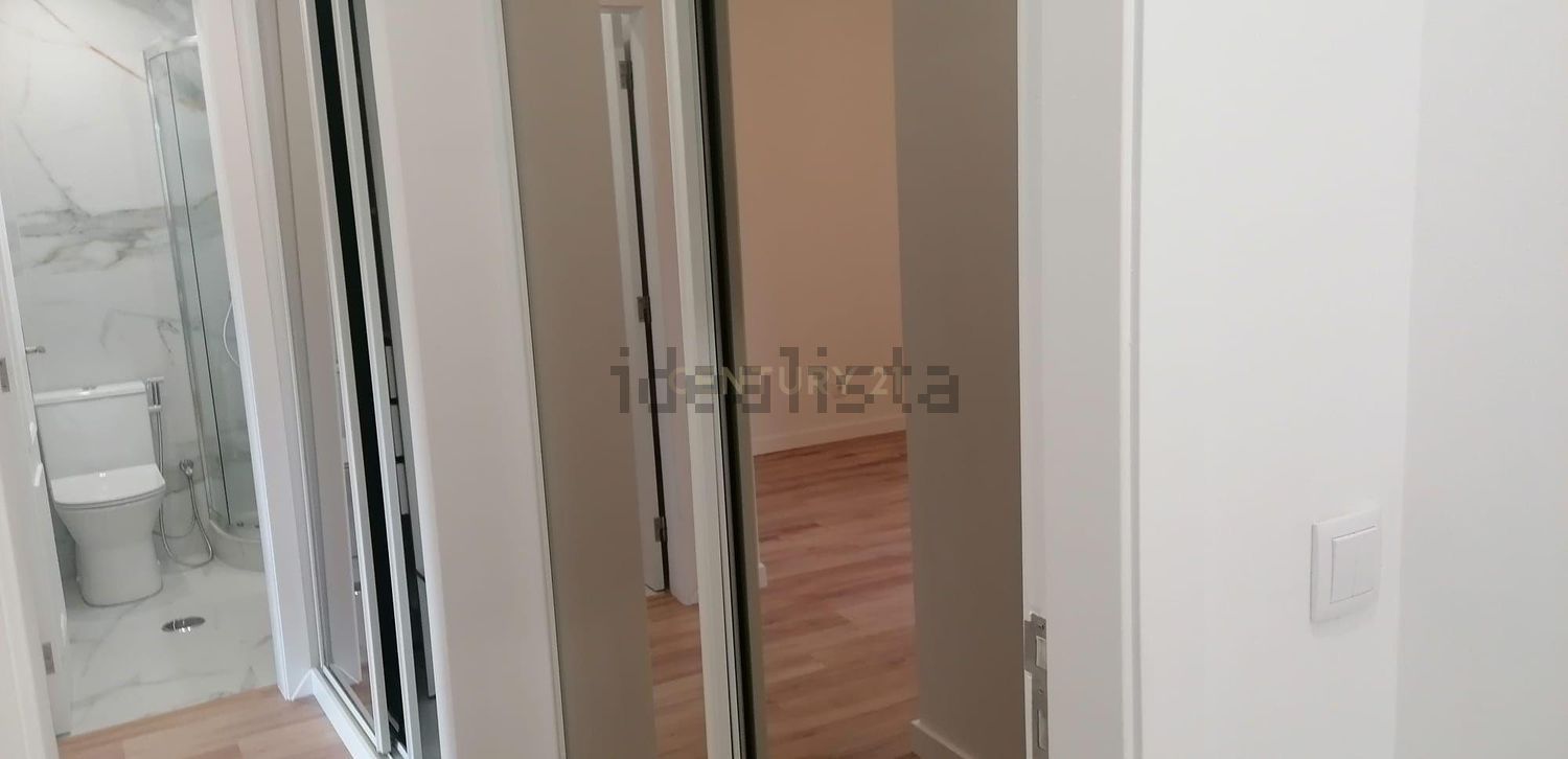 公寓 t3出售在Avenida Arsenal do Alfeite, 56 - 过道