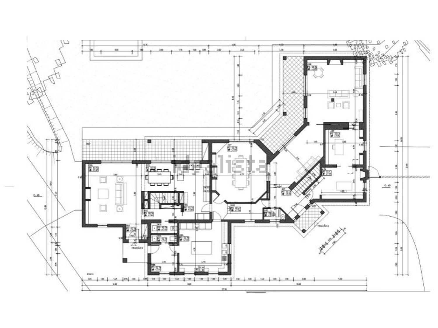 小楼房或独栋别墅出售在Rua de Coimbra - 平面图
