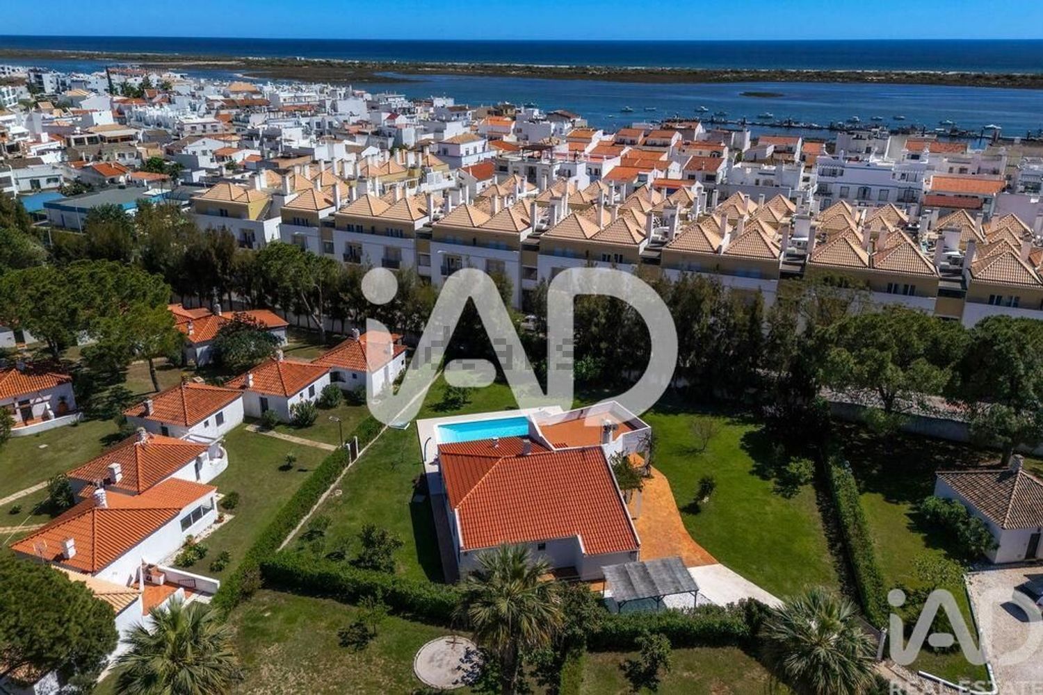 小楼房或独栋别墅出售在Conceição e Cabanas de Tavira - 游泳池