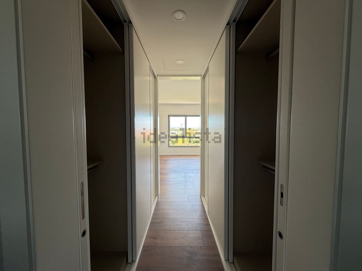 出租公寓 t3在Avenida Grupo de Forcados Amadores de Santarém, 16 - 试衣间