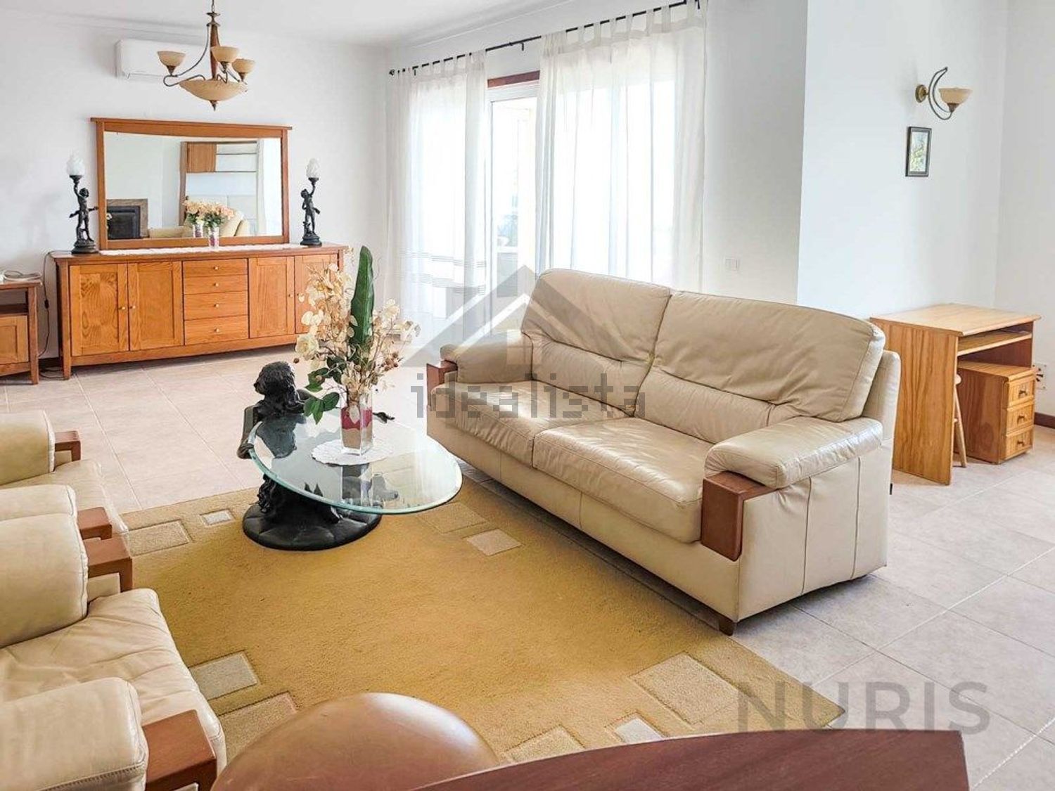 出租公寓 t2在Rua da Vila Rosa, 15 - 客厅