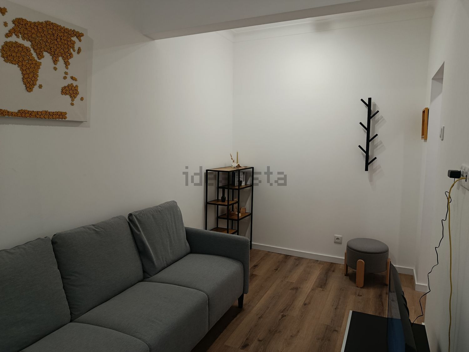 出租房间在Avenida Afonso de Paiva, 9 n - 客厅