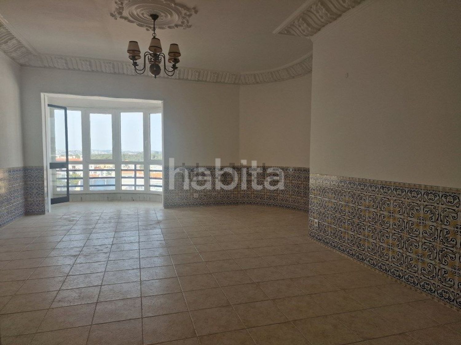 出租公寓 t2在Avenida 1º de Maio, 38 M - 居住