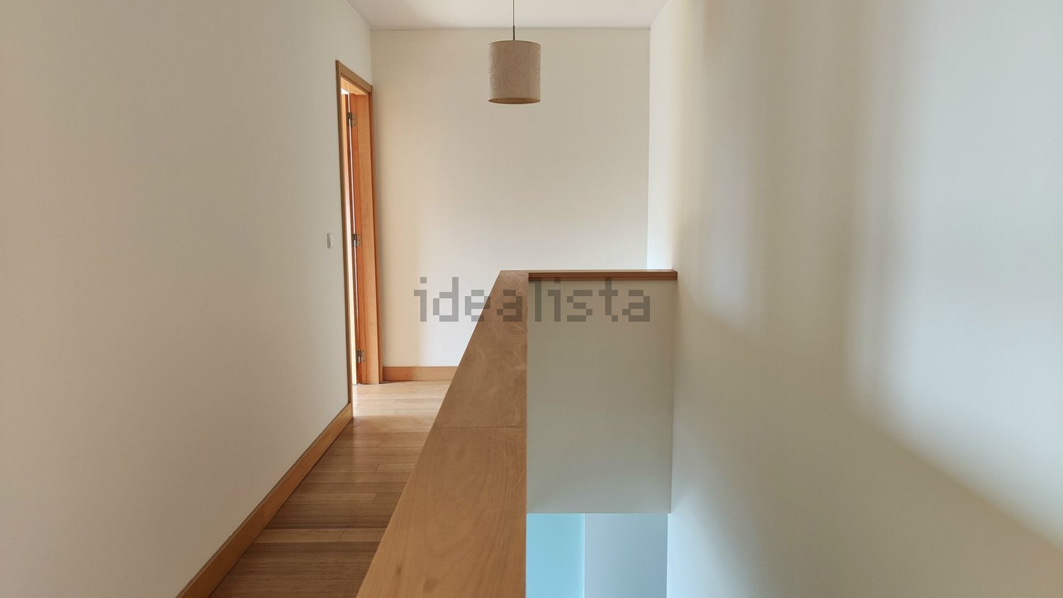 出租复式公寓在Rua Dom Manuel Barbuda e Vasconcelos, 22 - 楼梯