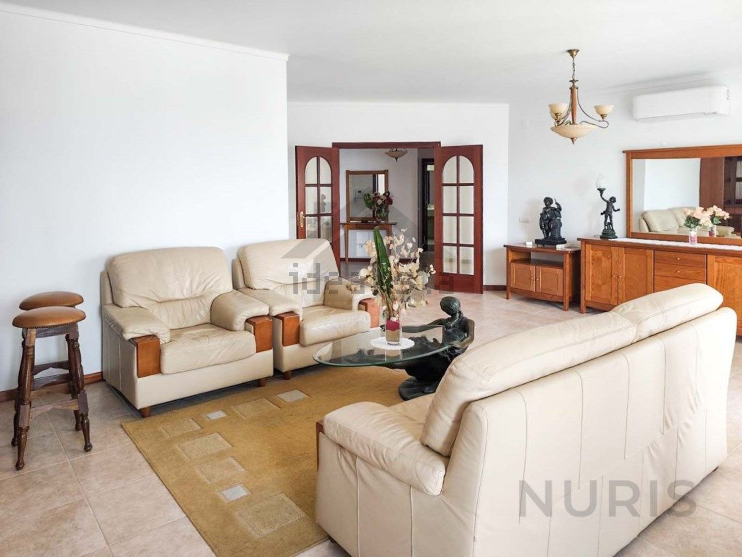 出租公寓 t2在Rua da Vila Rosa, 15 - 客厅