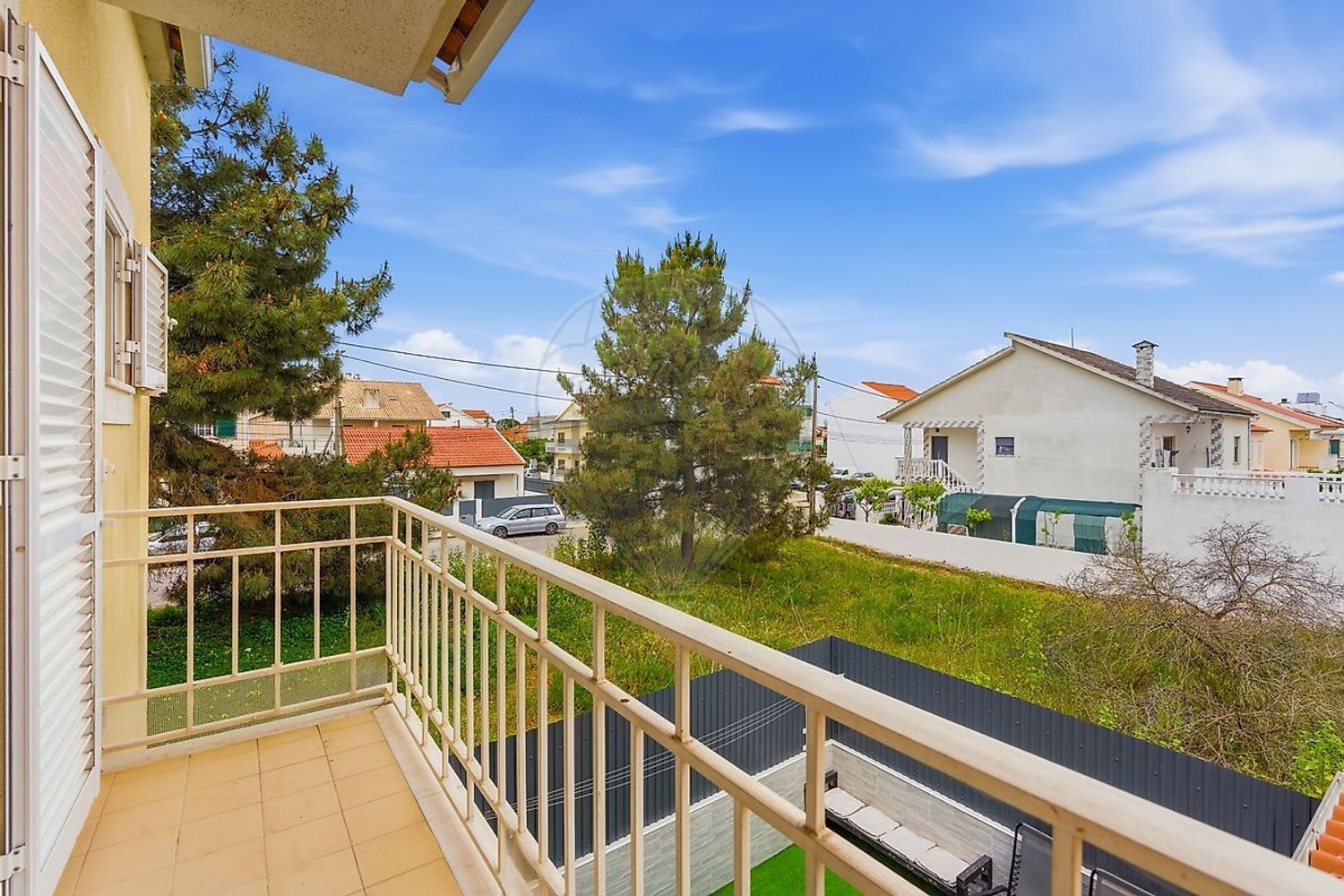 小楼房或独栋别墅出售在Centro da Quinta do Conde - 阳台
