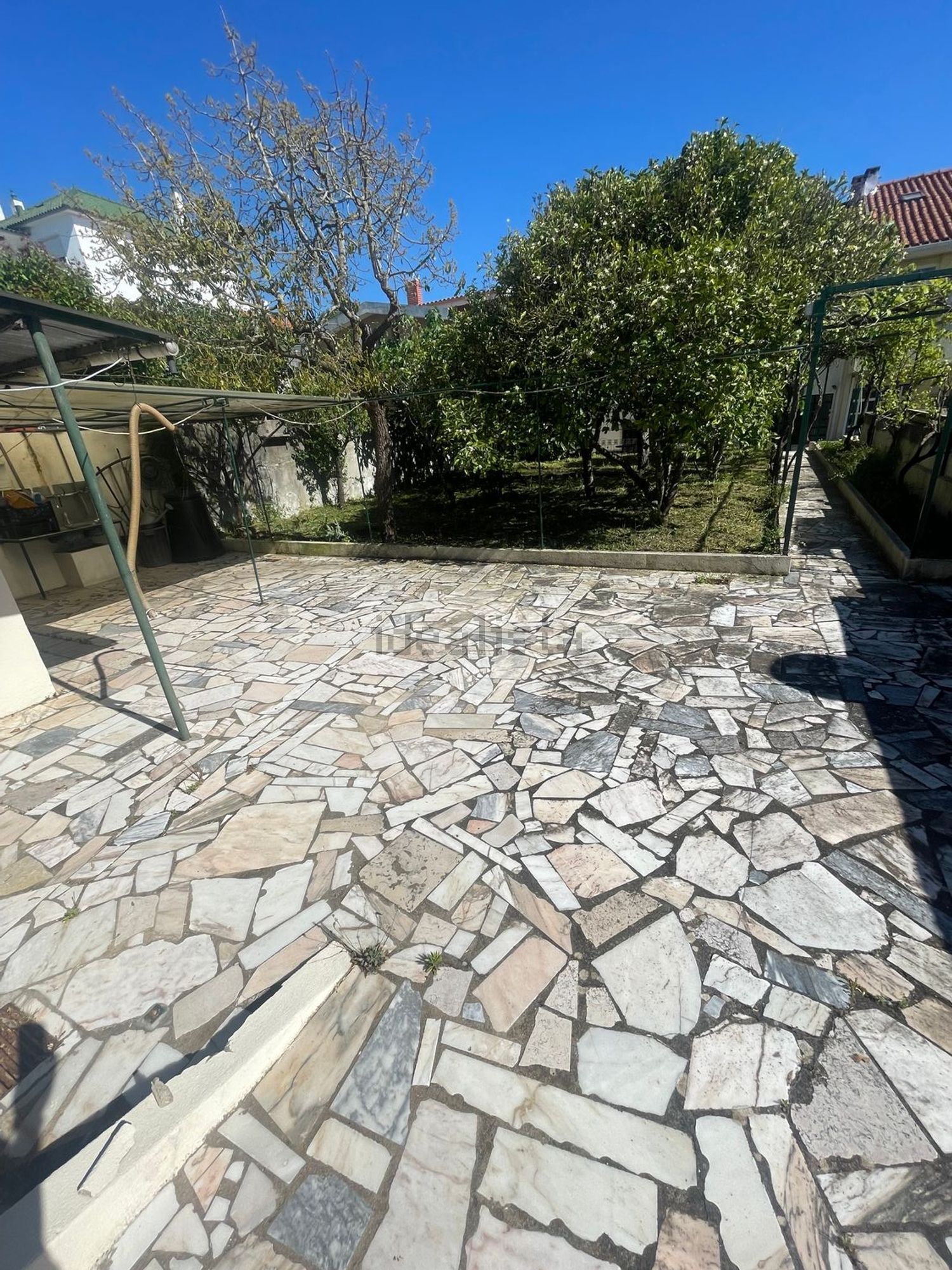 小楼房出售在Rua João Iteperano Duarte, 43 R/c - 土地
