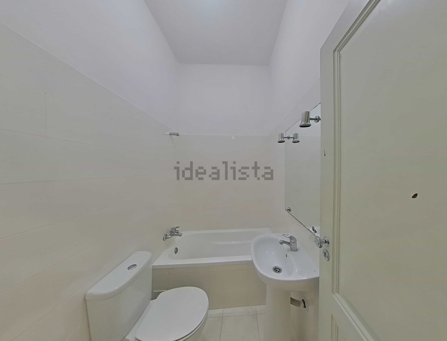 公寓 t3出售在Avenida Almirante Reis, 134 - 卫生间