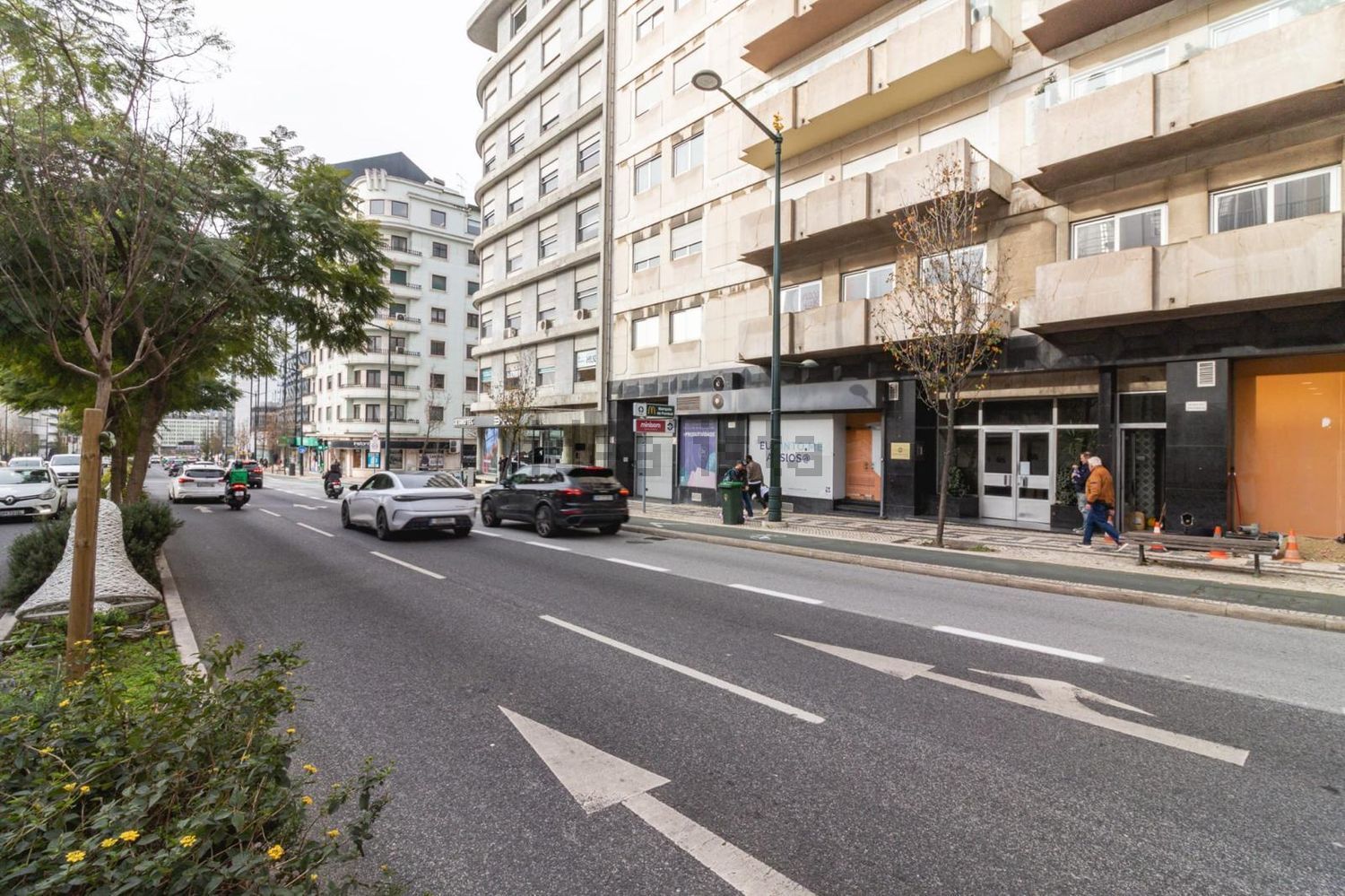 公寓 t4出售在Avenida Fontes Pereira de Melo, 19 - 视线