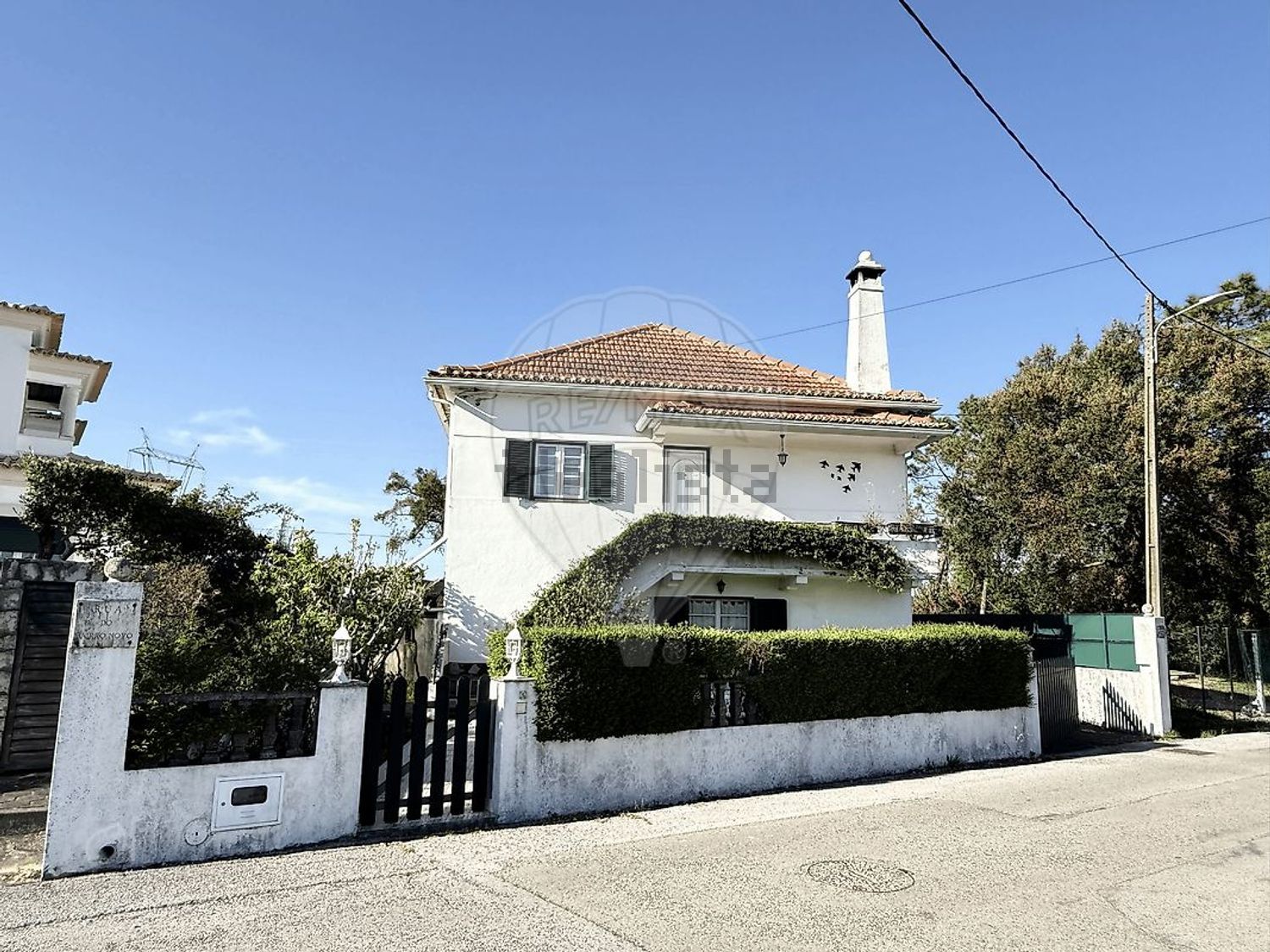 小楼房或独栋别墅出售在Bairro Novo - 外立面