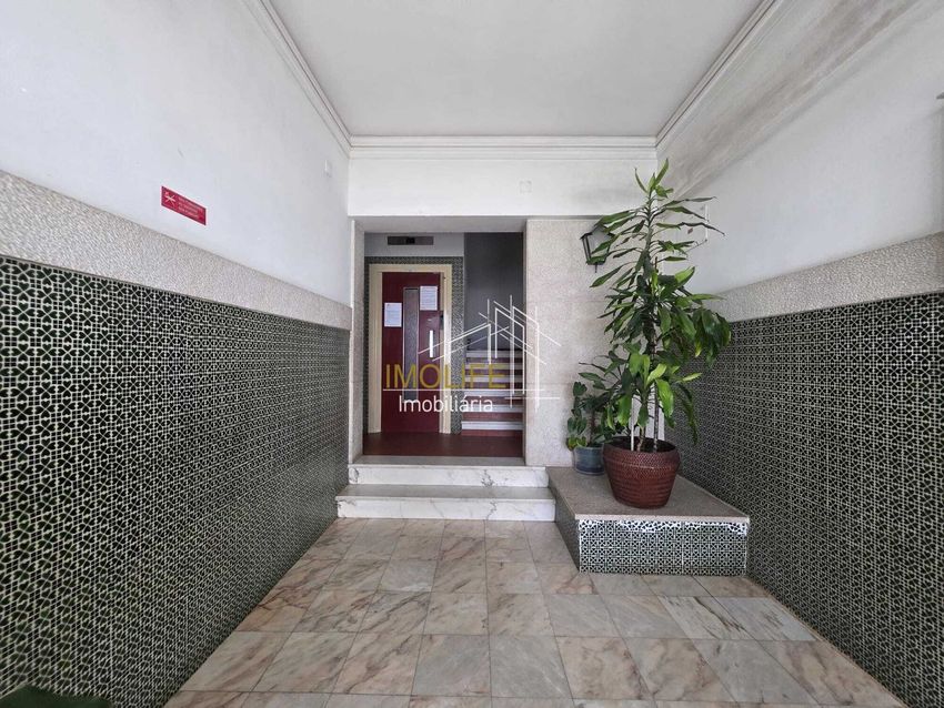 公寓 t2出售在Rua Jaime Martins Barata s/n