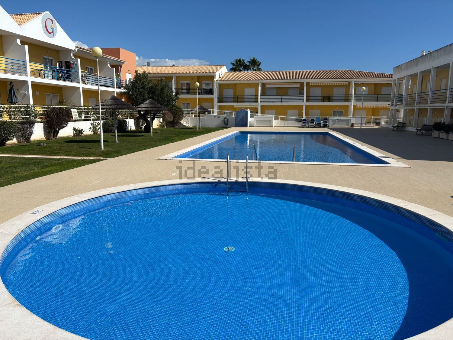 出租公寓 t2Em1281 h - 游泳池