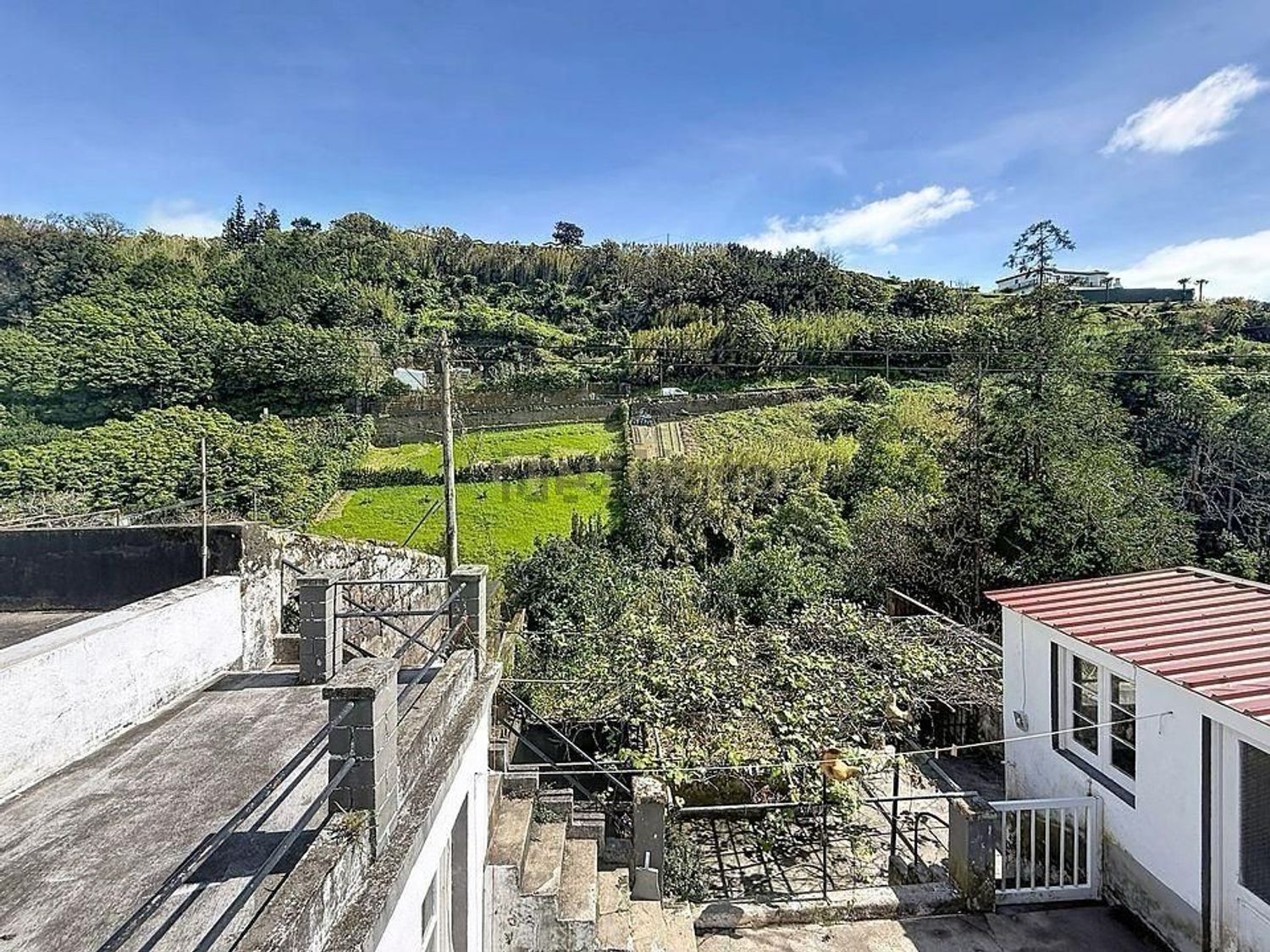 小楼房或独栋别墅出售在Bairro da Caridade, 19 - 花园