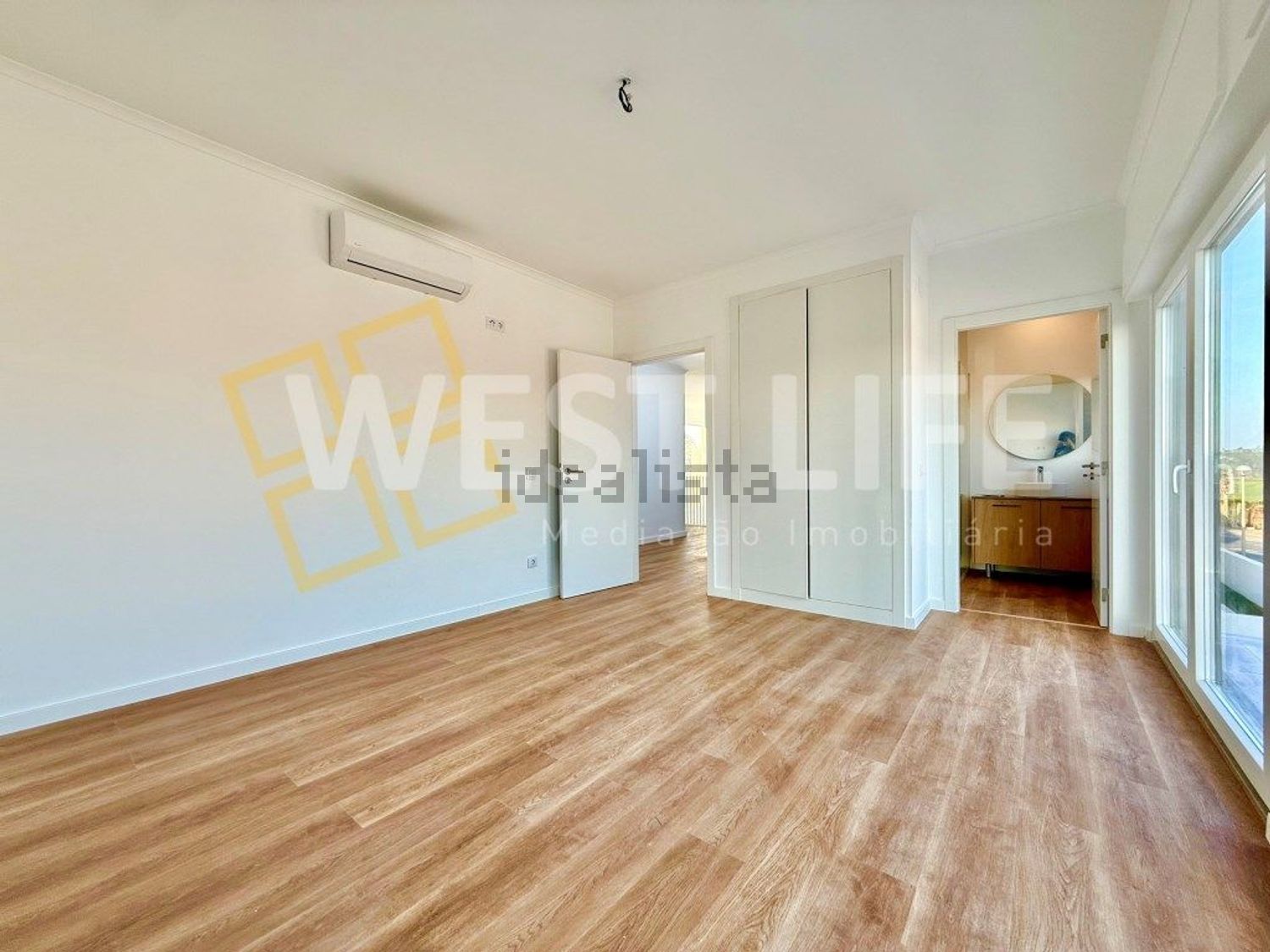 小楼房或独栋别墅出售在Centro da Vila - 居住