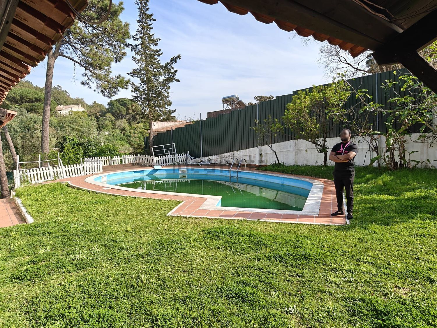 小楼房或独栋别墅出售在Rua Vale da Preguiça, 5 - 游泳池