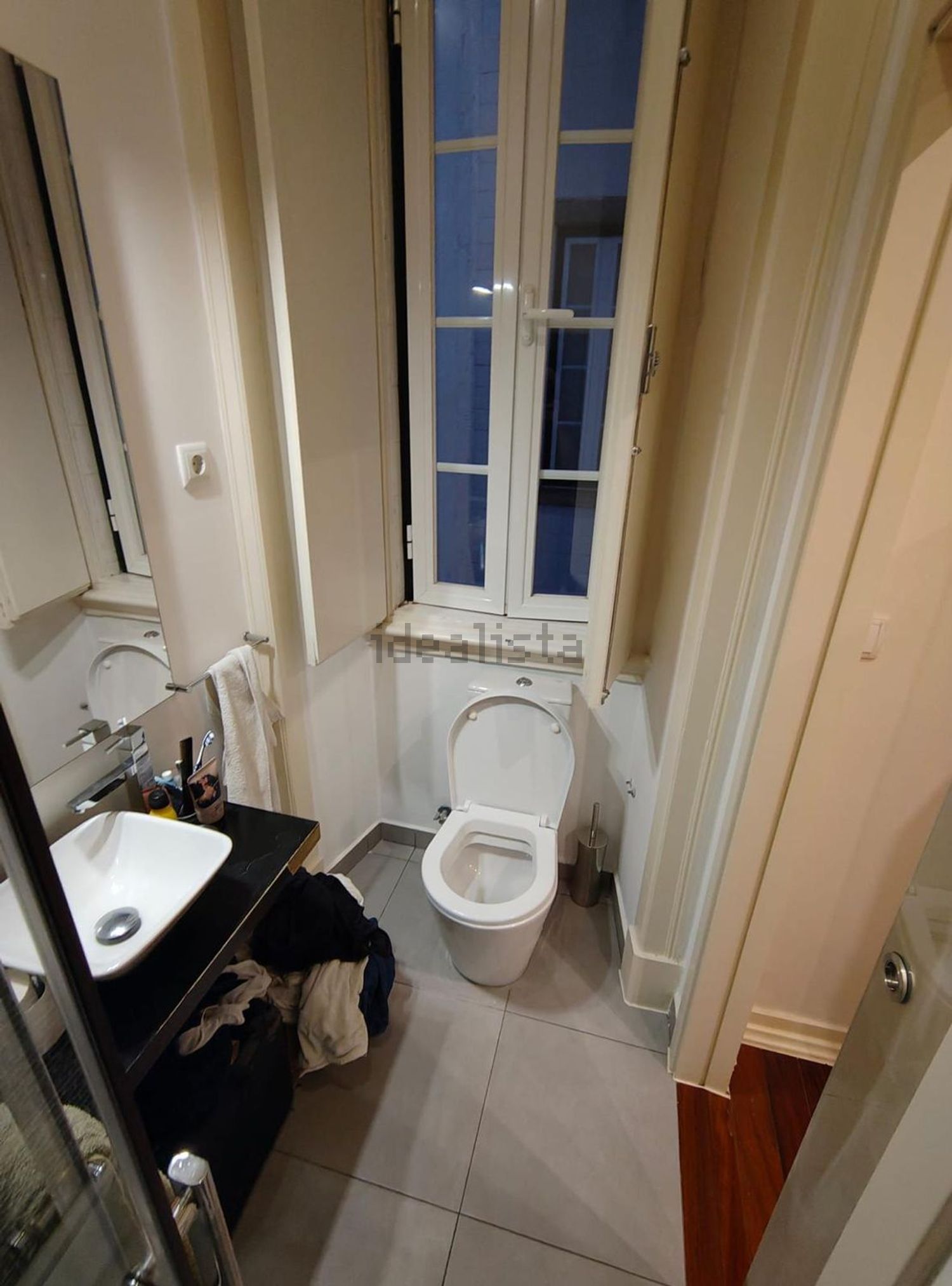 出租房间在Avenida Visconde de Valmor, 26 - 卫生间