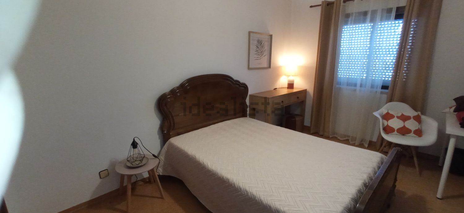 出租顶层公寓在Rua Dr. António dos Santos Amaral, 4 - 卧室